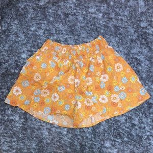 Dizzy lizzy dress shorts, color orange, woman’s size small(fits up to a large)